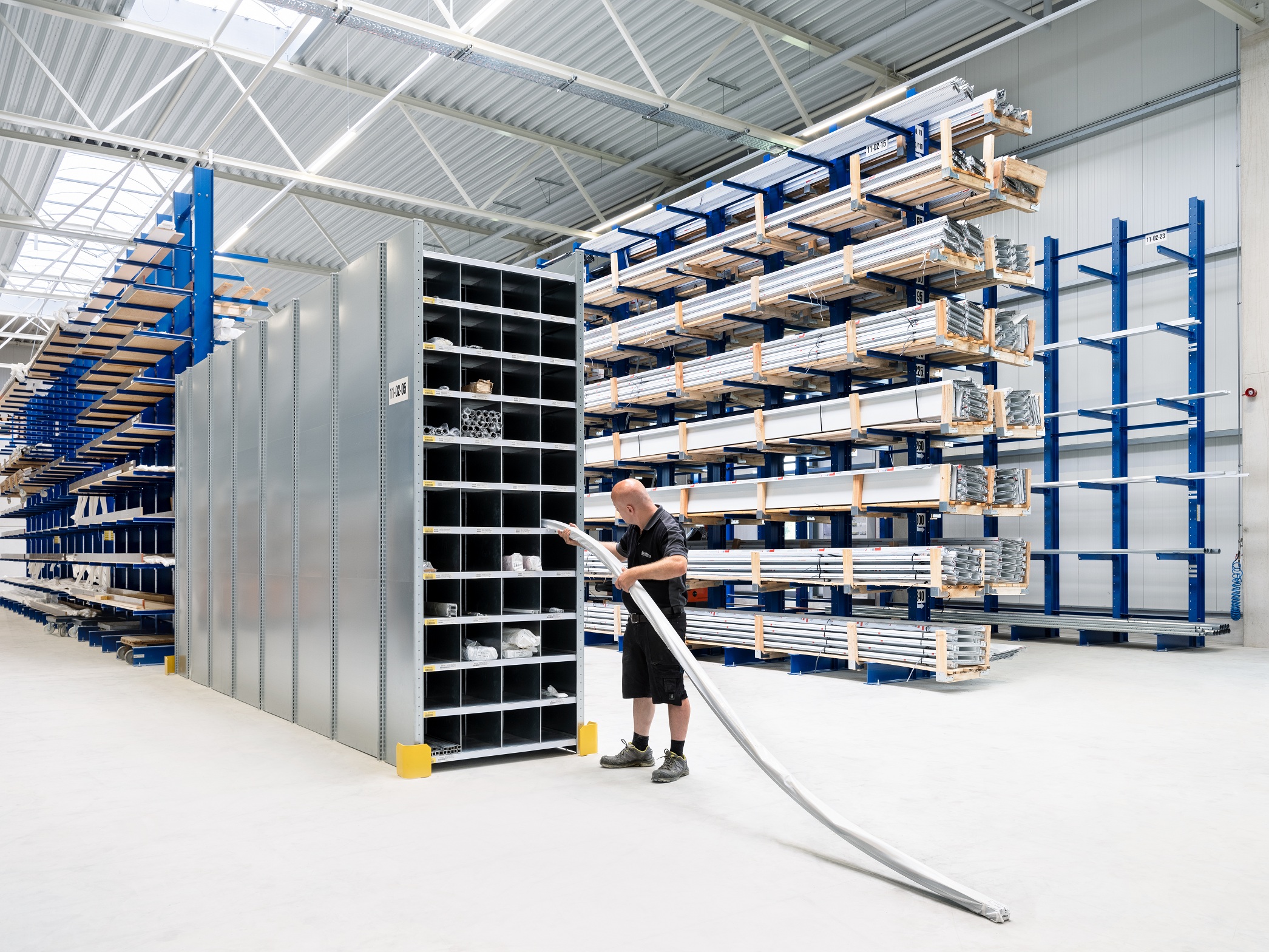 Spezialregal-Wabenregal zur Lagerung individueller Güter